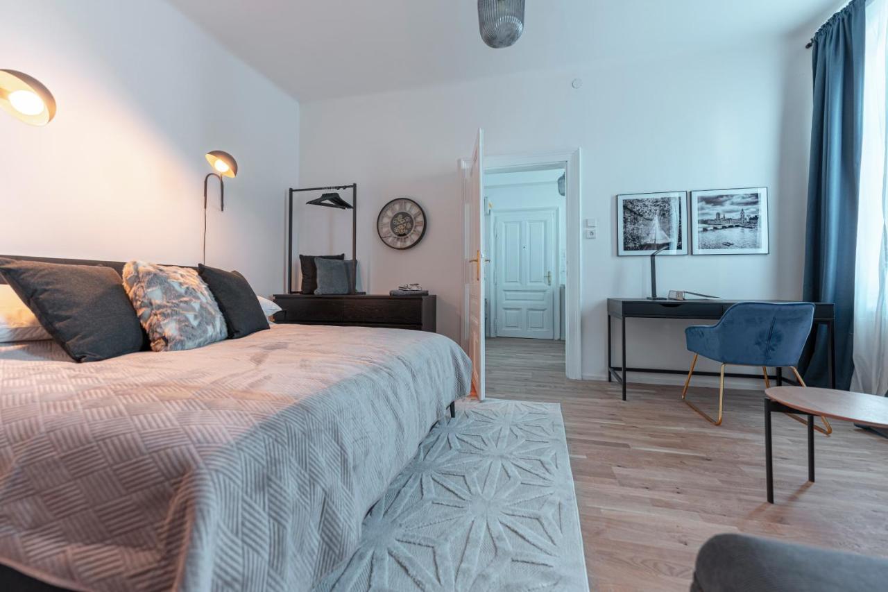 City Appartement Wagram Am Hauptbahnhof Sankt Poelten Kültér fotó