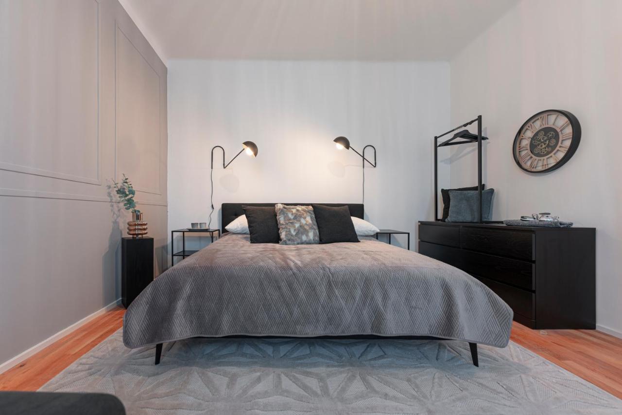 City Appartement Wagram Am Hauptbahnhof Sankt Poelten Kültér fotó