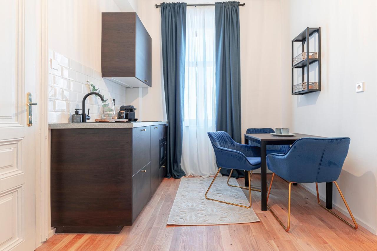 City Appartement Wagram Am Hauptbahnhof Sankt Poelten Kültér fotó
