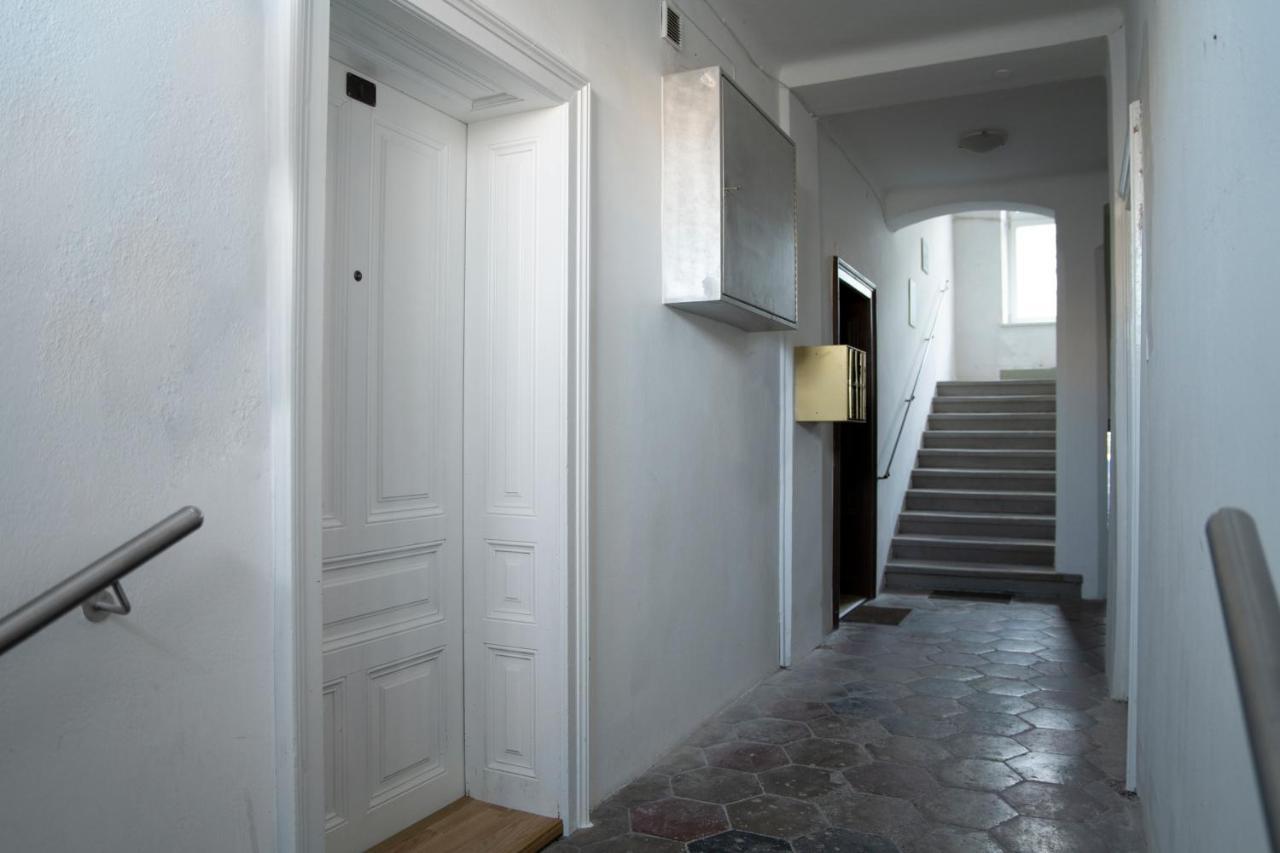 City Appartement Wagram Am Hauptbahnhof Sankt Poelten Kültér fotó